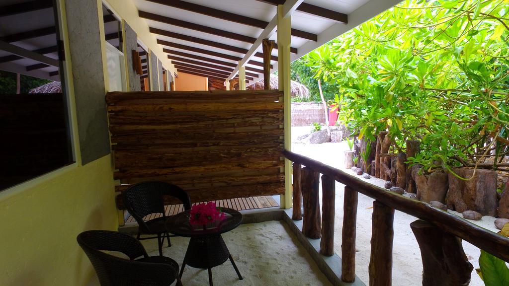 Rasdhoo Island Inn Beachfront Exterior foto