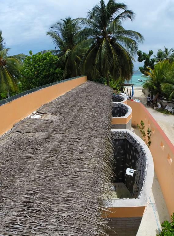 Rasdhoo Island Inn Beachfront Exterior foto