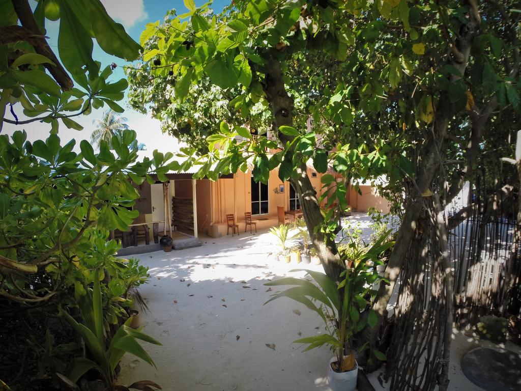 Rasdhoo Island Inn Beachfront Exterior foto