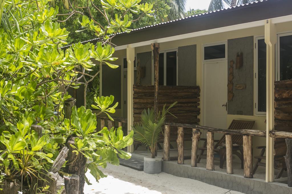 Rasdhoo Island Inn Beachfront Exterior foto
