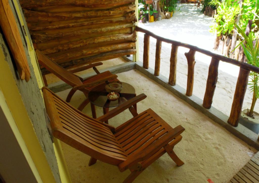 Rasdhoo Island Inn Beachfront Exterior foto