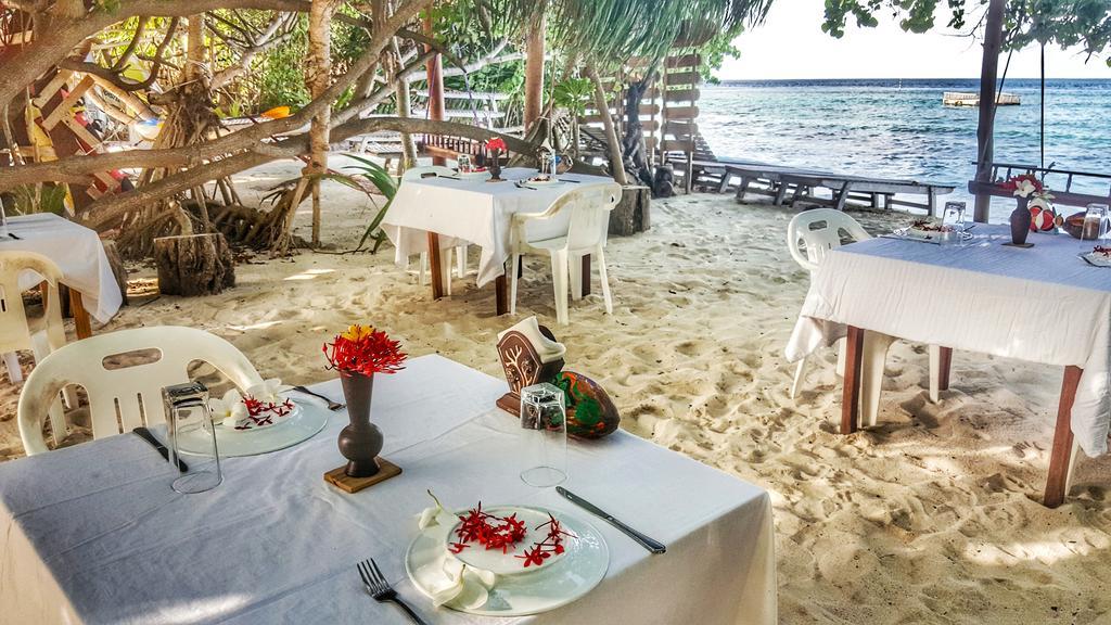 Rasdhoo Island Inn Beachfront Exterior foto